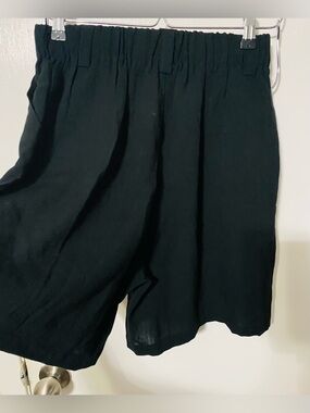 HALARA Classic Elastic-Waist Linen Black Shorts